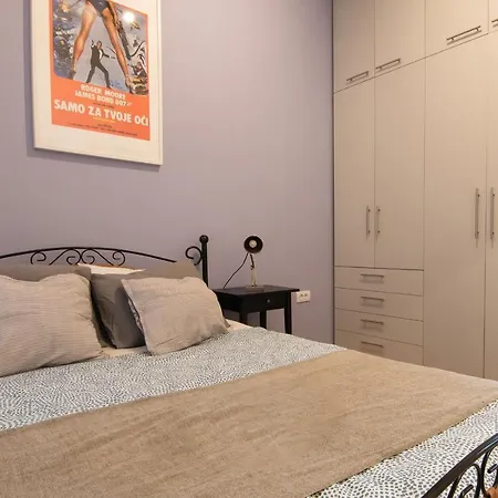 Apartment Artika - Chic & Sunlit In Downtown Belgrade