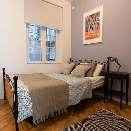 Apartment Artika - Chic & Sunlit In Downtown *
